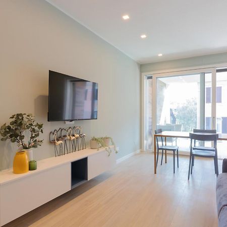 Exclusive Terrace Garden View - 15 Min From Duomo Apartment Милано Екстериор снимка